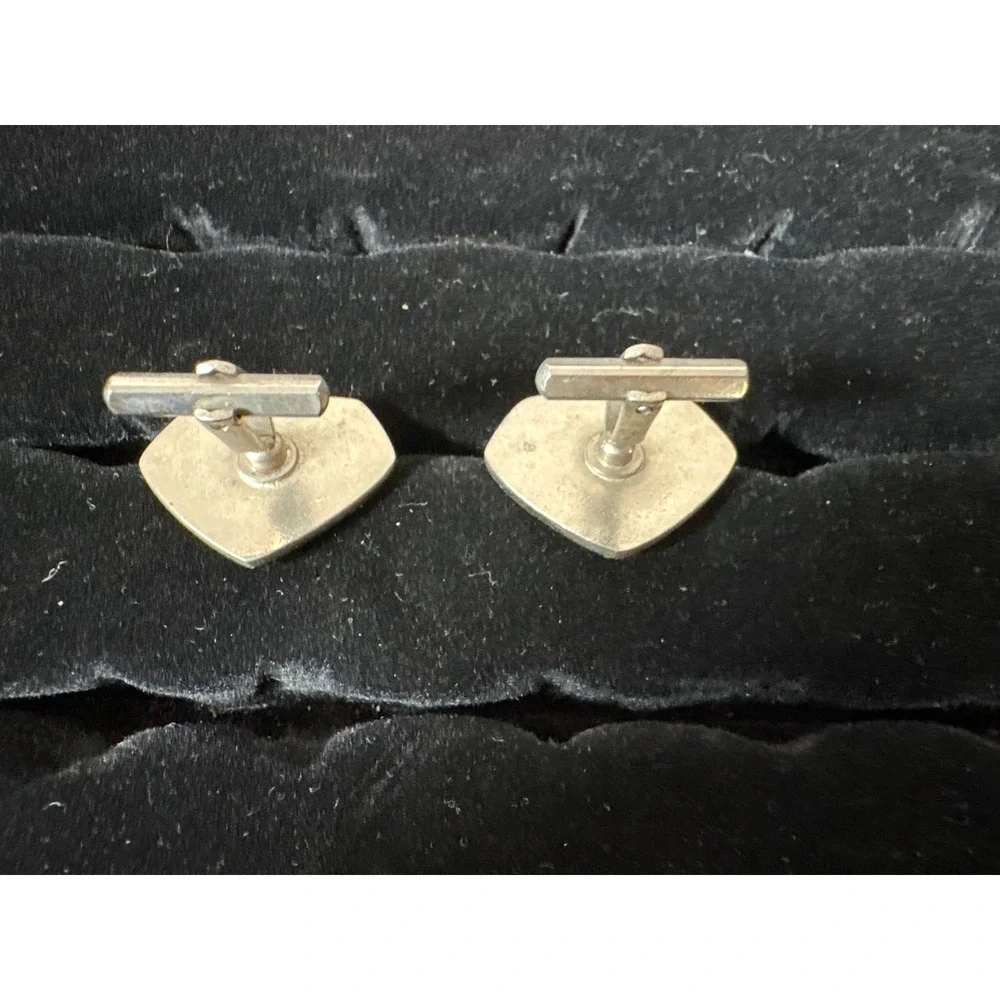 Unbranded vintage cufflinks